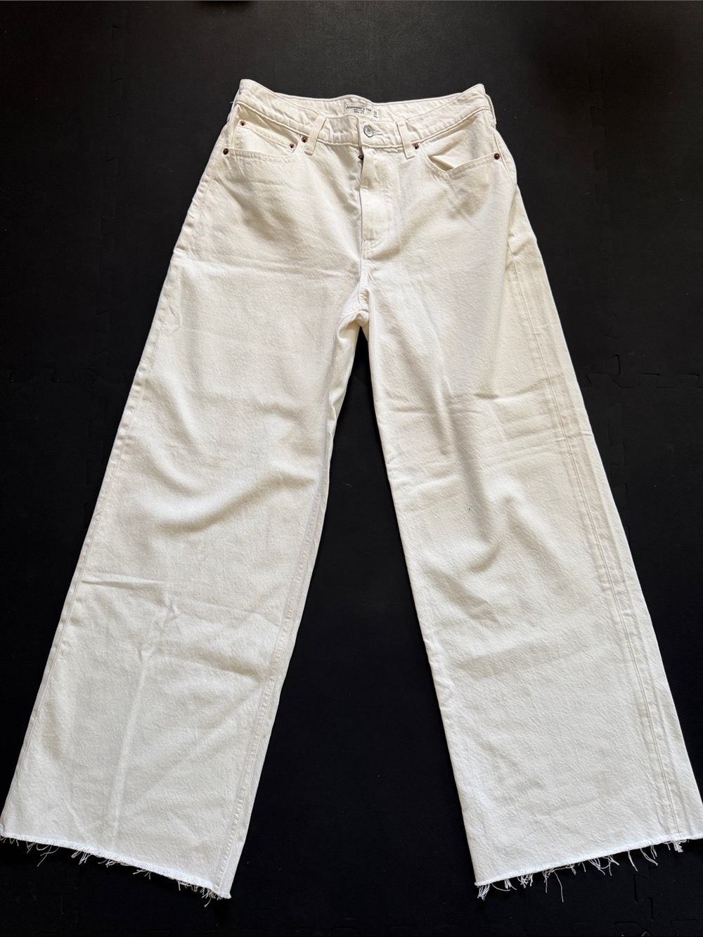 Abercrombie & Fitch Cream High-Rise Wide-Leg Jeans